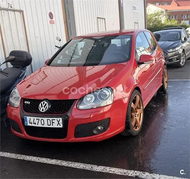 Usado VW Golf IV GTI 200 CV (147 kW) 2005 Rojo Berlina