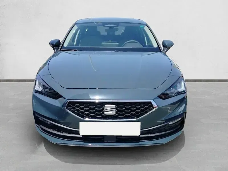 Nuevo Seat Leon Style 116 CV (85 kW) 2026 Azul Berlina