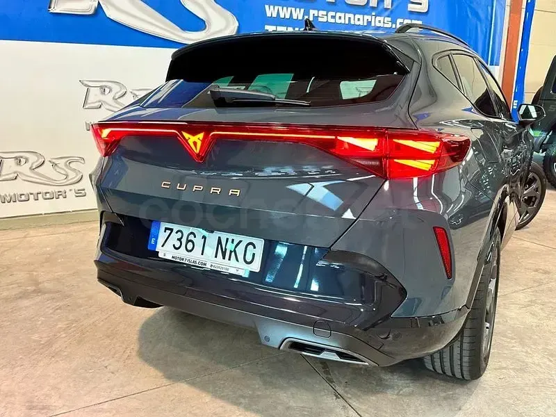 Usado Cupra Formentor 150 CV (110 kW) 2026 Gris / plata SUV