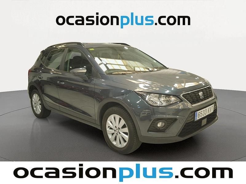 Usado Seat Arona Style 116 CV (85 kW) 2019 Gris SUV