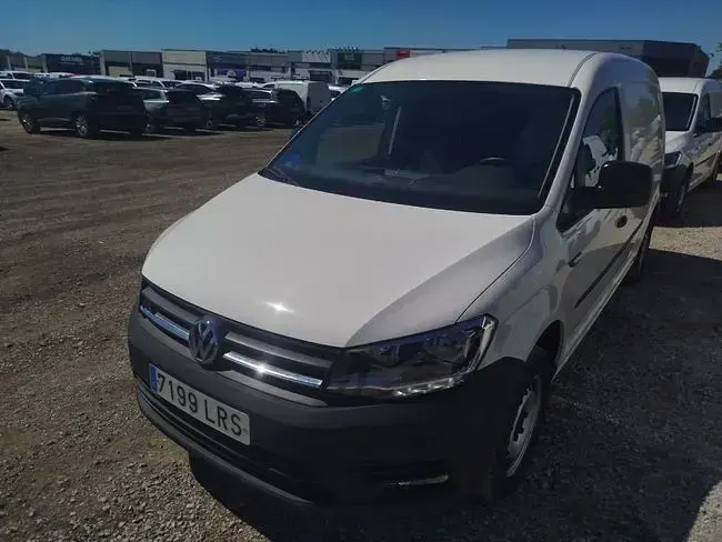 Usado VW Caddy Maxi 80 kW (110 CV) 2021 Blanco Monovolumen