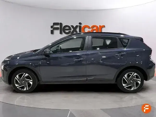 Usado Hyundai Bayon 84 CV (61 kW) 2023 Gris SUV