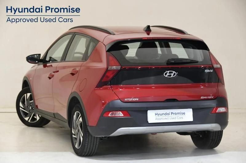 Nuevo Hyundai Bayon Blackline 90 CV (66 kW) 2026 Granate SUV