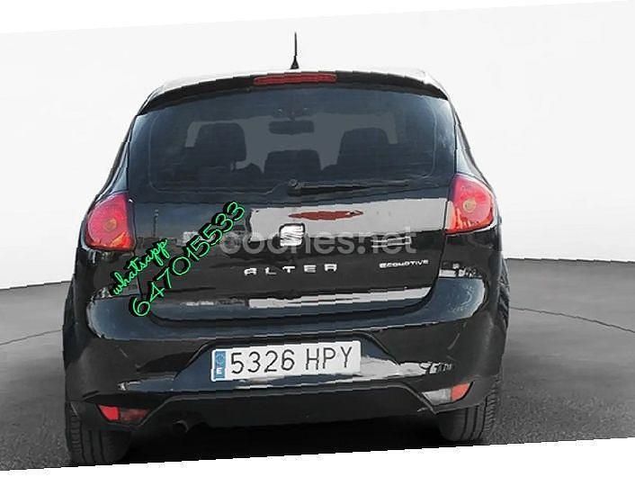Usado Seat Altea Reference 105 CV (77 kW) 2013 Negro Monovolumen