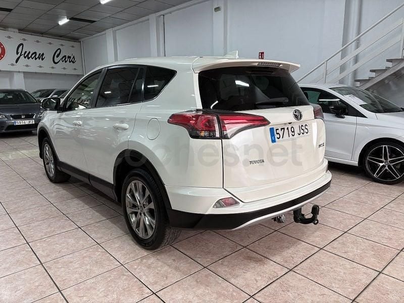 Usado Toyota RAV4 Executive 150 CV (110 kW) 2016 Blanco SUV