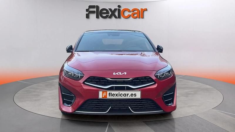 Usado Kia ProCeed GT-Line 120 CV (88 kW) 2022 Rojo Utilitario