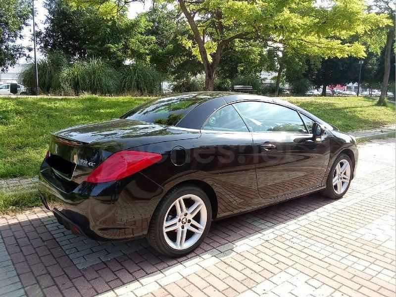Usado Peugeot 308 CC Active 122 CV (89 kW) 2012 Negro Descapotable