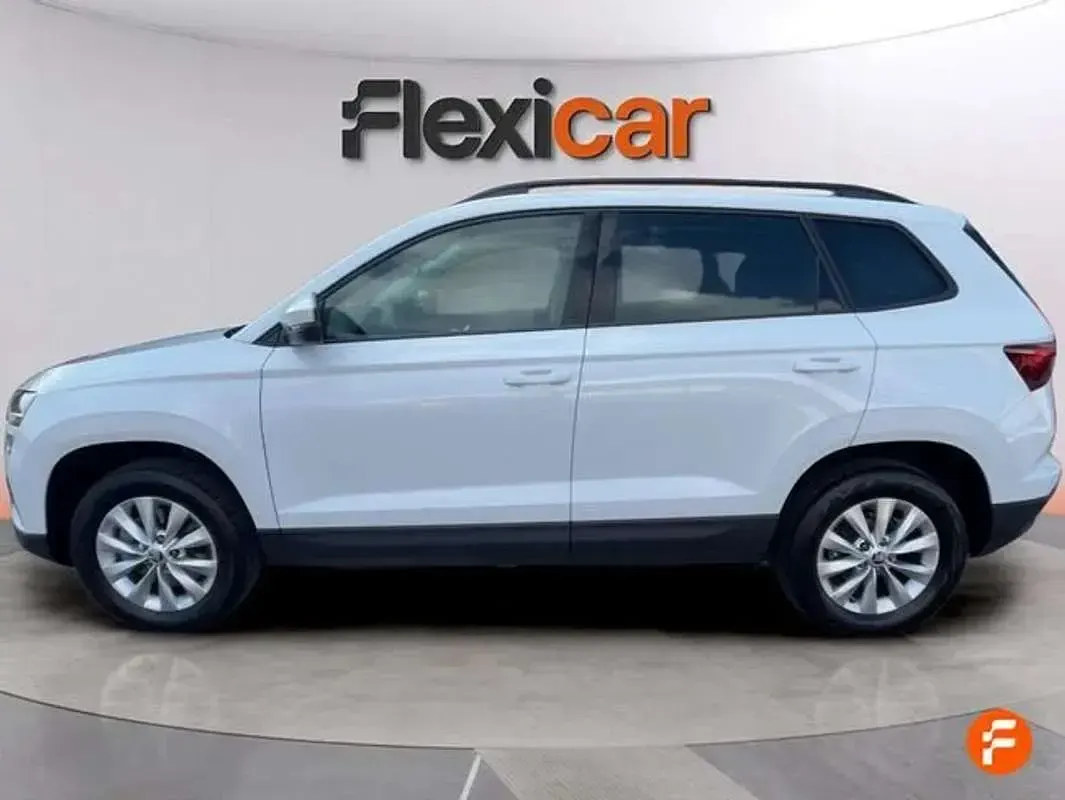 Usado Skoda Karoq Active 116 CV (85 kW) 2022 Blanco SUV