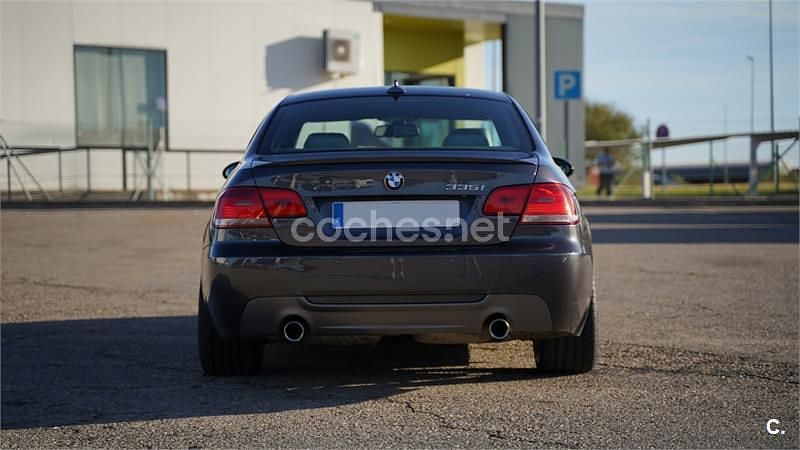Usado BMW 335 306 CV (225 kW) 2008 Gris / plata Coupe
