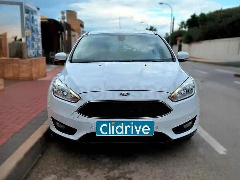 Usado Ford Focus Titanium 125 CV (91 kW) 2016 Blanco Berlina