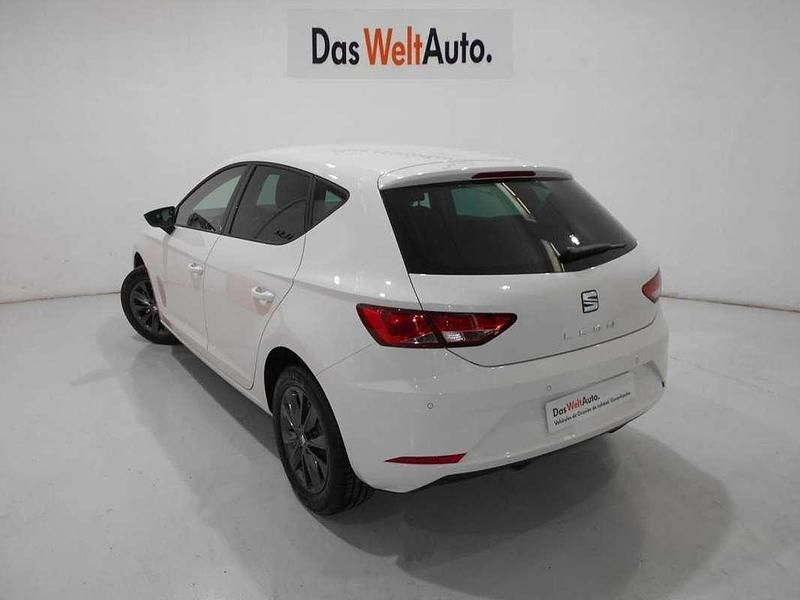 Usado Seat Leon ST Style 116 CV (85 kW) 2019 Blanco Familiar