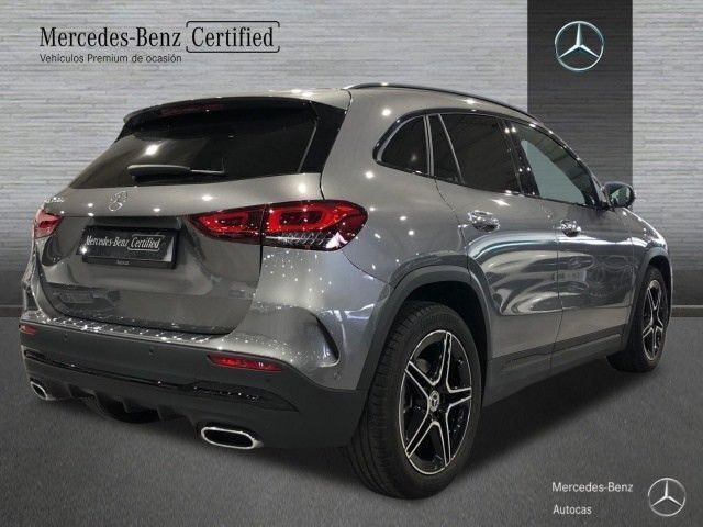 Usado Mercedes GLA200 AMG line 163 CV (119 kW) 2020 Gris montaña SUV