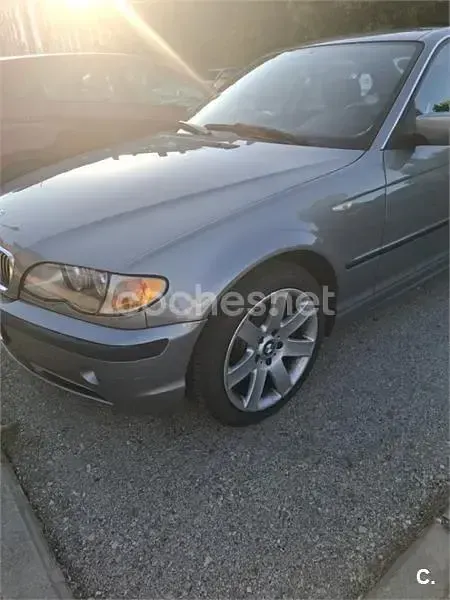 Usado BMW 330 231 CV (169 kW) 2004 Gris / plata Berlina