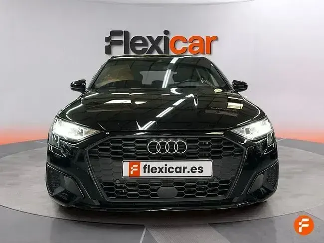 Usado Audi A3 116 CV (85 kW) 2023 Negro Berlina