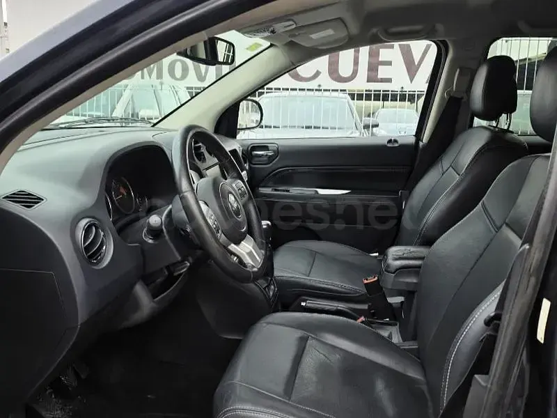 Usado Jeep Compass North 163 CV (119 kW) 2014 Negro SUV
