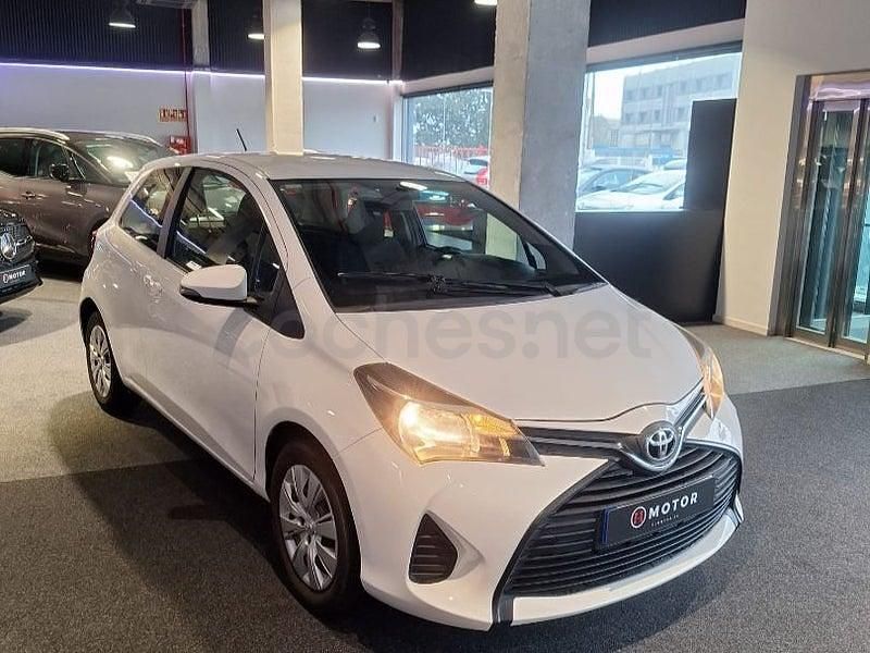 Usado Toyota Yaris City 90 CV (66 kW) 2014 Blanco Utilitario