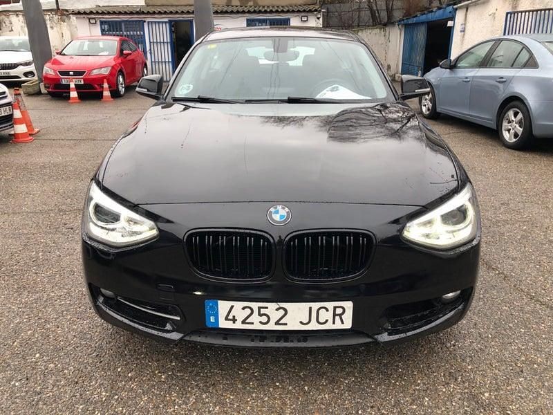 Usado BMW 118 143 CV (105 kW) 2015 Negro Utilitario