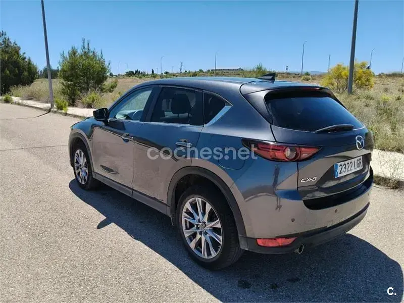 Usado Mazda CX-5 165 CV (121 kW) 2020 Gris / plata SUV