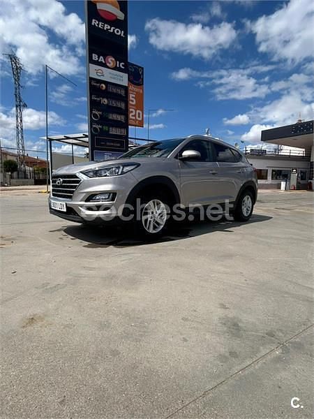 Usado Hyundai Tucson 132 CV (97 kW) 2020 Gris / plata SUV