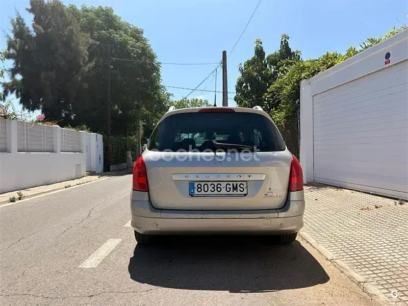Usado Peugeot 308 SW Sport 120 CV (88 kW) 2009 Gris / plata Familiar