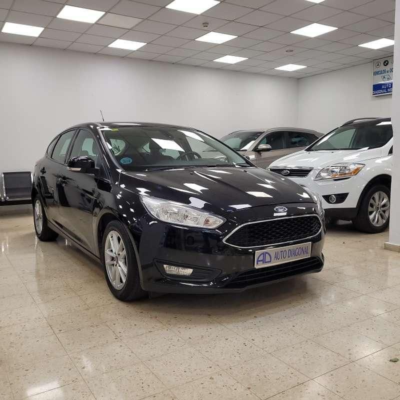 Usado Ford Focus Trend+ 125 CV (91 kW) 2016 Azul Utilitario