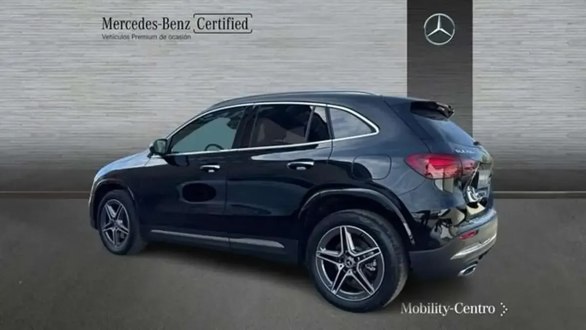 Usado Mercedes GLA250 165 CV (121 kW) 2025 Negro SUV