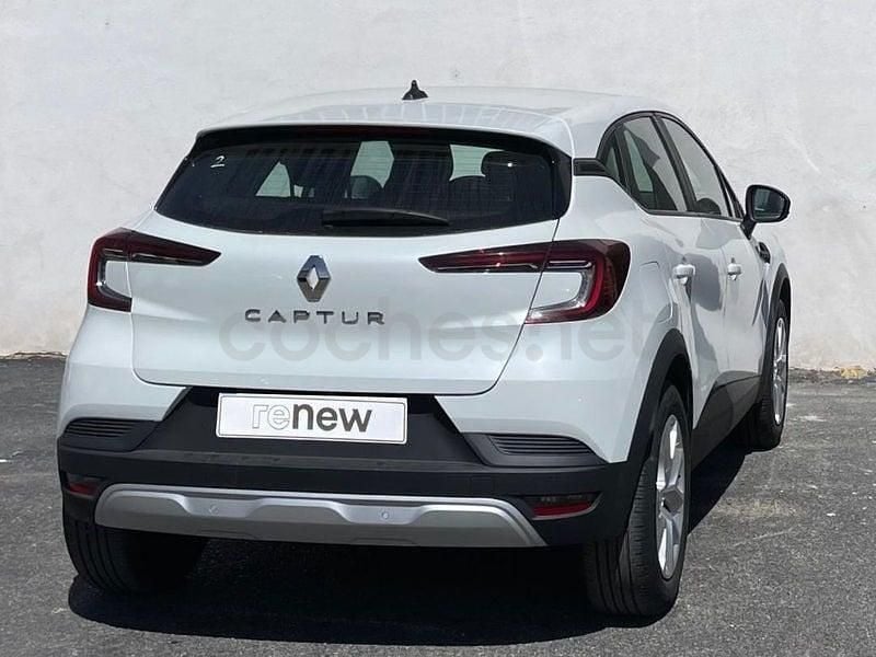 Usado Renault Captur Evolution 90 CV (66 kW) 2022 Blanco SUV