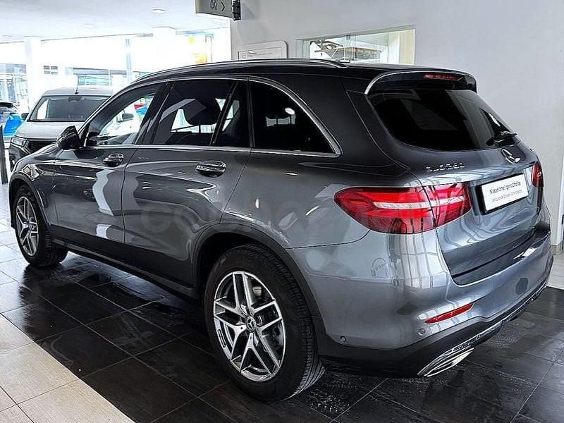 Usado Mercedes GLC250 211 CV (155 kW) 2018 Gris / plata SUV