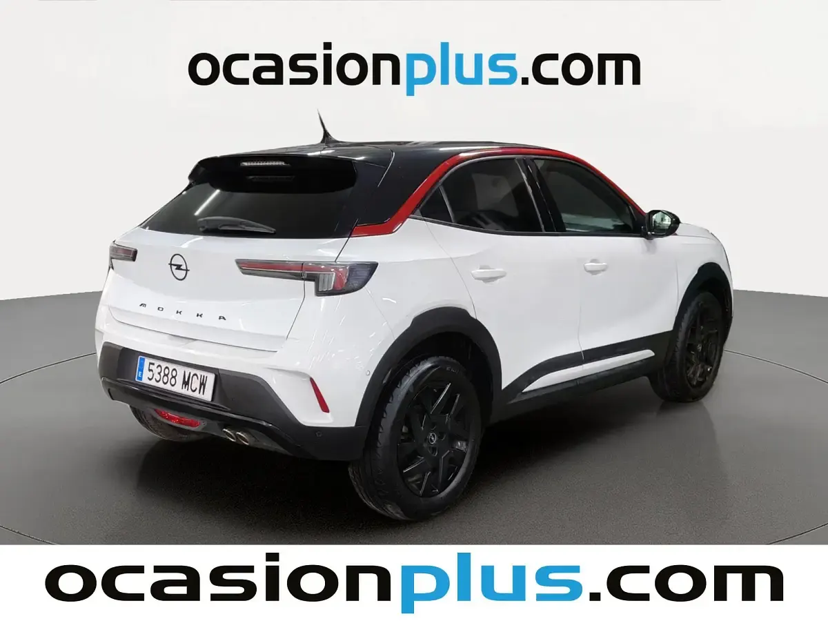 Usado Opel Mokka GS Line 131 CV (96 kW) 2022 Blanco SUV