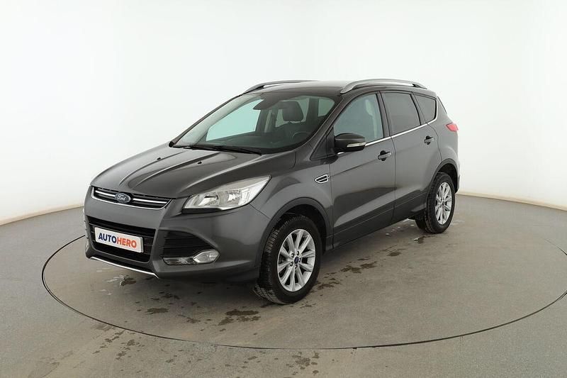 Usado Ford Kuga Titanium 150 CV (110 kW) 2016 Marrón SUV