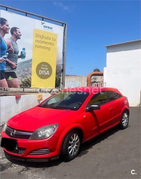 Rojo Usado 2007 Opel Astra GTC Enjoy Berlina | 3000 € (Precio justo) - Imagen 1/4