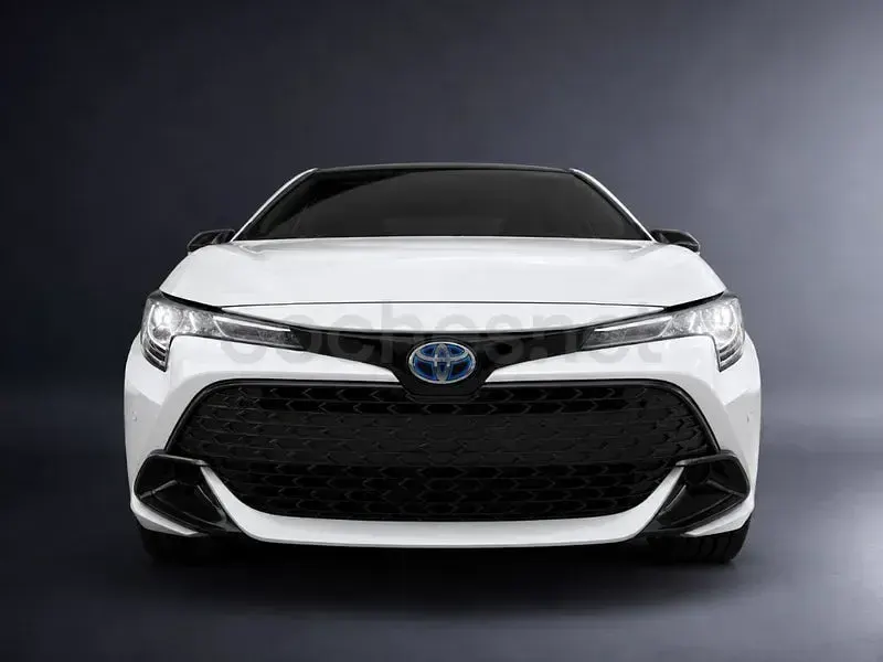 Usado Toyota Corolla Edition 140 CV (102 kW) 2026 Beige Familiar