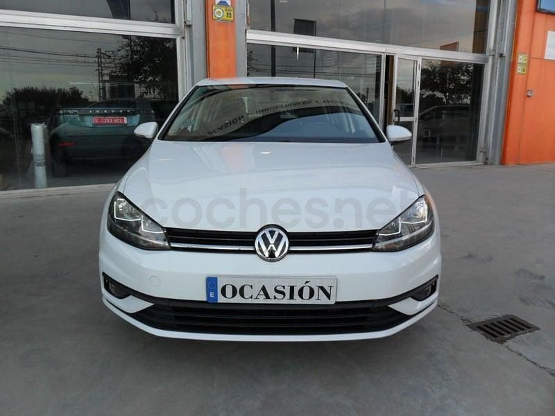 Usado VW Golf VII Advance 115 CV (84 kW) 2017 Blanco Berlina