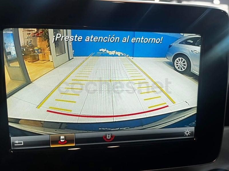 Usado Mercedes CLA200 Shooting Brake AMG line 136 CV (100 kW) 2016 Azul Familiar