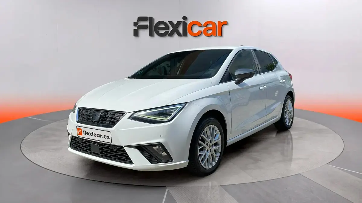 Usado Seat Ibiza 116 CV (85 kW) 2024 Blanco Utilitario