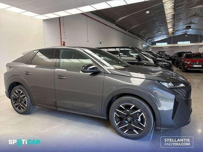 Usado Peugeot 3008 Allure 147 CV (108 kW) 2025 Gris SUV