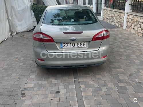 Usado Ford Mondeo 125 CV (91 kW) 2009 Gris / plata Berlina