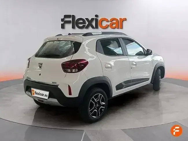 Usado Dacia Spring Comfort 33 kW (45 CV) 2021 Blanco Utilitario