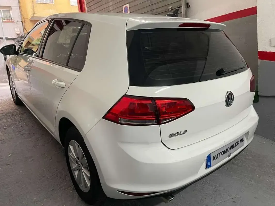 Usado VW Golf VII Business 105 CV (77 kW) 2015 Blanco Utilitario