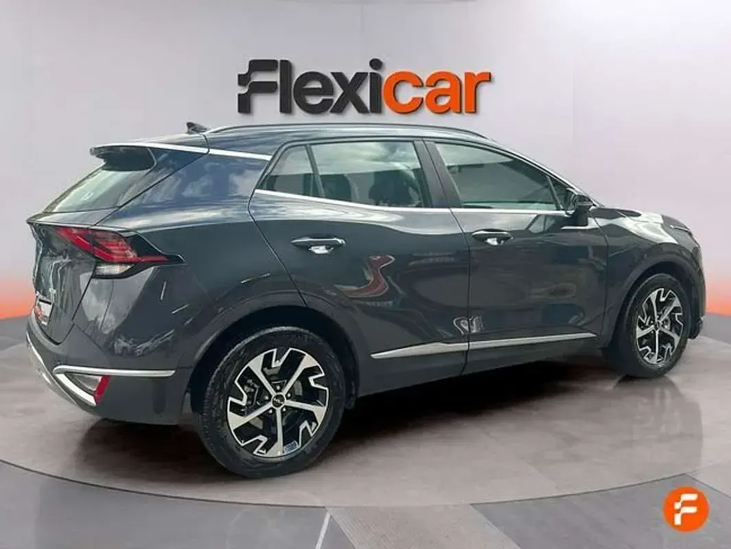 Usado Kia Sportage 160 CV (117 kW) 2025 Gris SUV