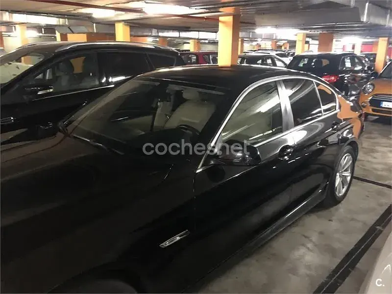Usado BMW 520 177 CV (130 kW) 2010 Negro Berlina