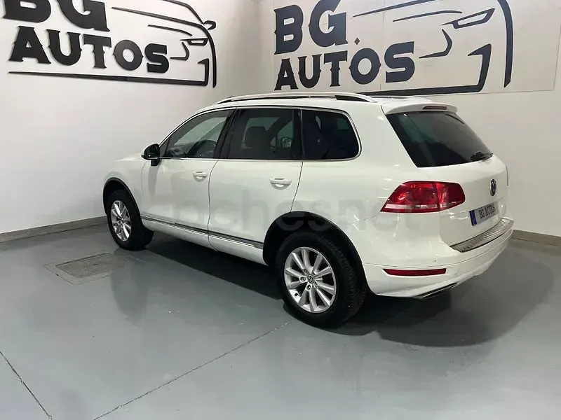 Usado VW Touareg 245 CV (180 kW) 2013 Blanco SUV
