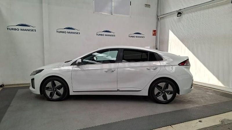 Usado Hyundai Ioniq 141 CV (103 kW) 2022 Blanco Utilitario