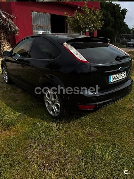 Usado Ford Focus Sport 109 CV (80 kW) 2007 Negro Berlina