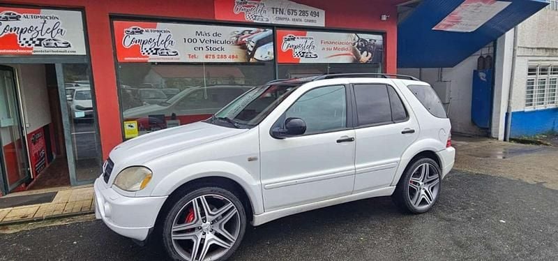 Blanco Usado 2001 Mercedes ML55 AMG AMG SUV | 6999 € - Imagen 1/4