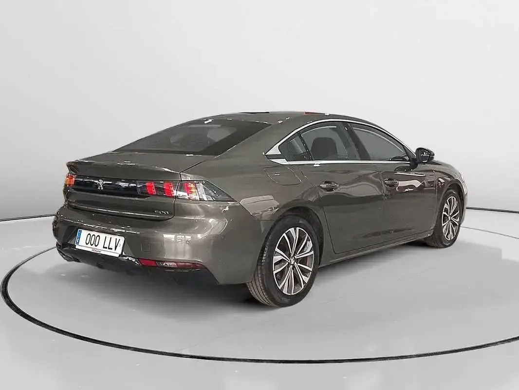 Usado Peugeot 508 Allure 163 CV (119 kW) 2020 Gris Berlina