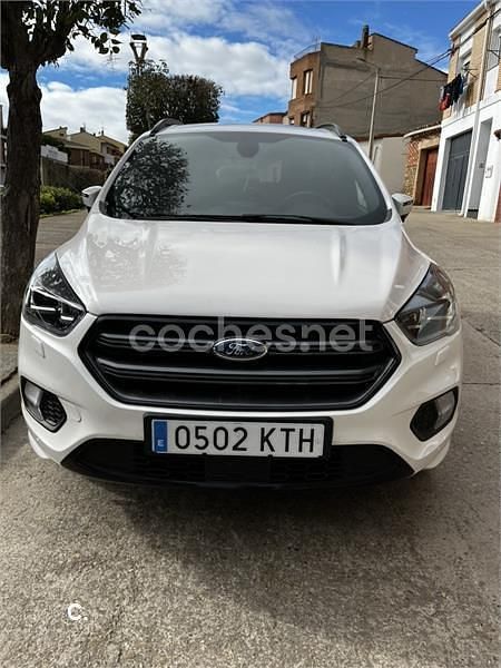 Usado Ford Kuga ST-Line 180 CV (132 kW) 2019 Blanco SUV