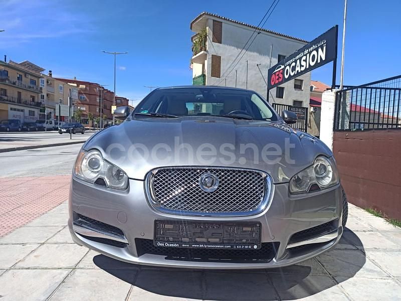 Usado Jaguar XF Luxury 240 CV (176 kW) 2010 Beige Berlina