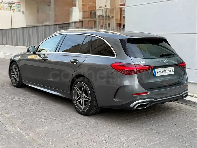 Usado Mercedes C200 AMG 204 CV (150 kW) 2024 Gris / plata Familiar