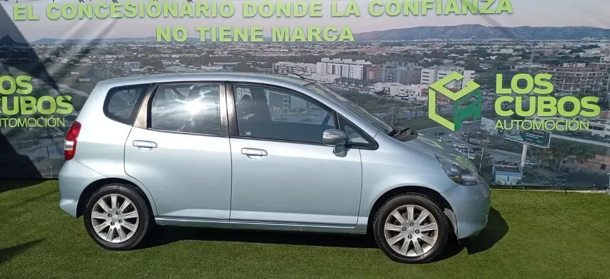 Usado Honda Jazz ES 83 CV (61 kW) 2005 Azul Utilitario